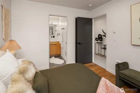 $809,950 | 9709 Roosevelt Way Northeast, Unit A, Seattle, WA 98115