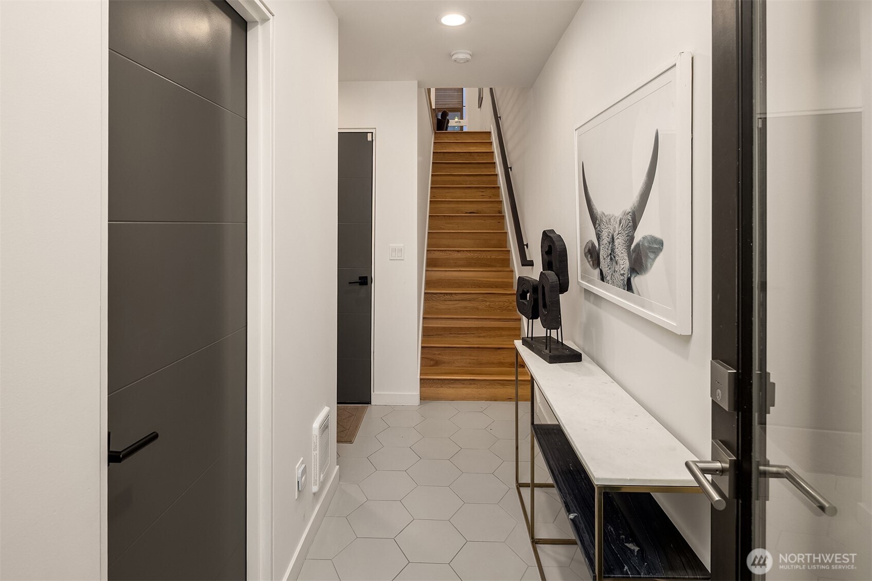 9709 Roosevelt Way Northeast, Unit A Seattle, WA 98115 - Photo 8 of 36