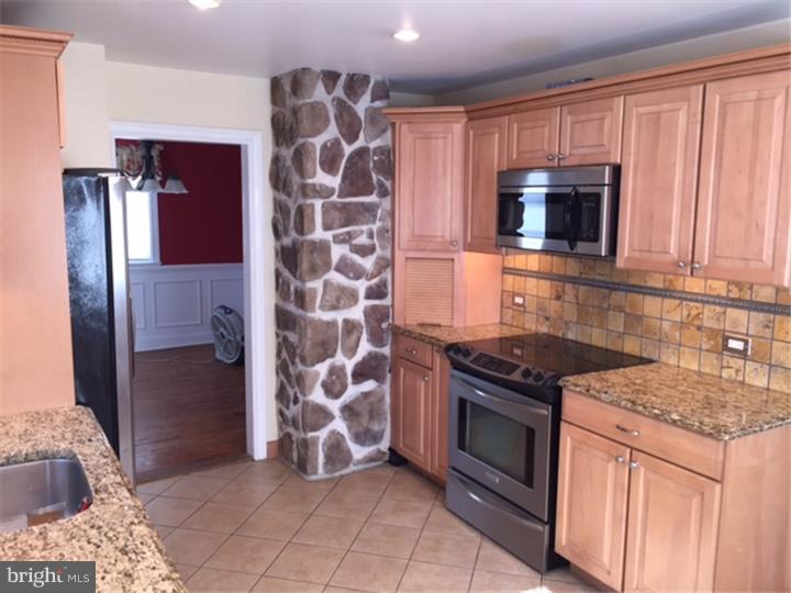 307 Warren Road Hatboro, PA 19040 - Photo 6 of 18 Gallery Image 6