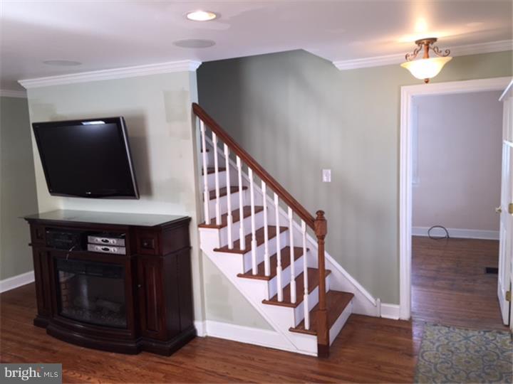 307 Warren Road Hatboro, PA 19040 - Photo 10 of 18 Gallery Image 10