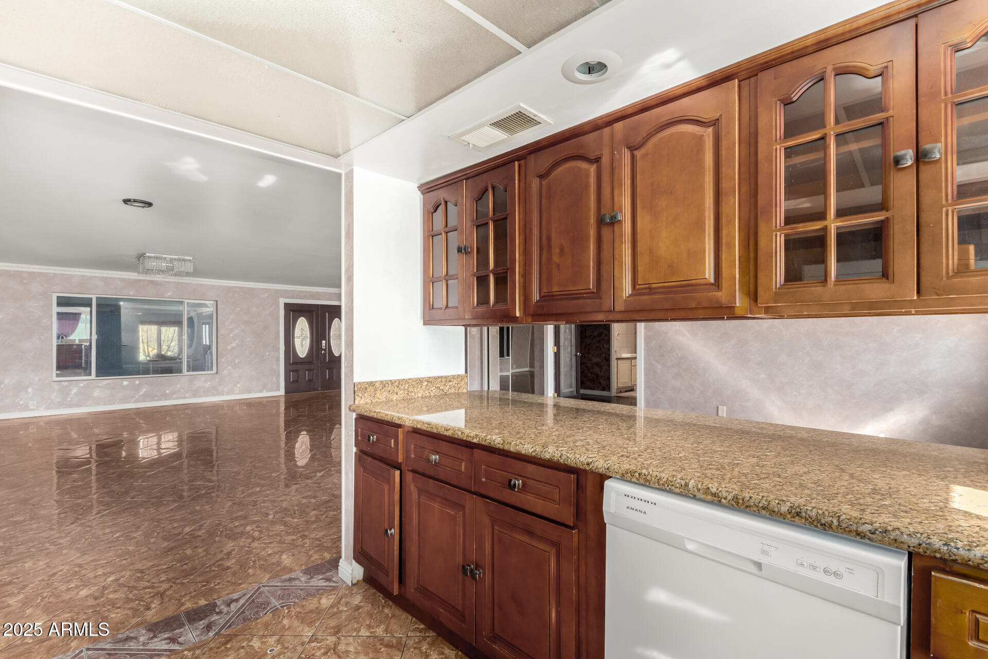 3135 West Echo Lane Phoenix, AZ 85051 - Photo 7 of 22 11-Echo