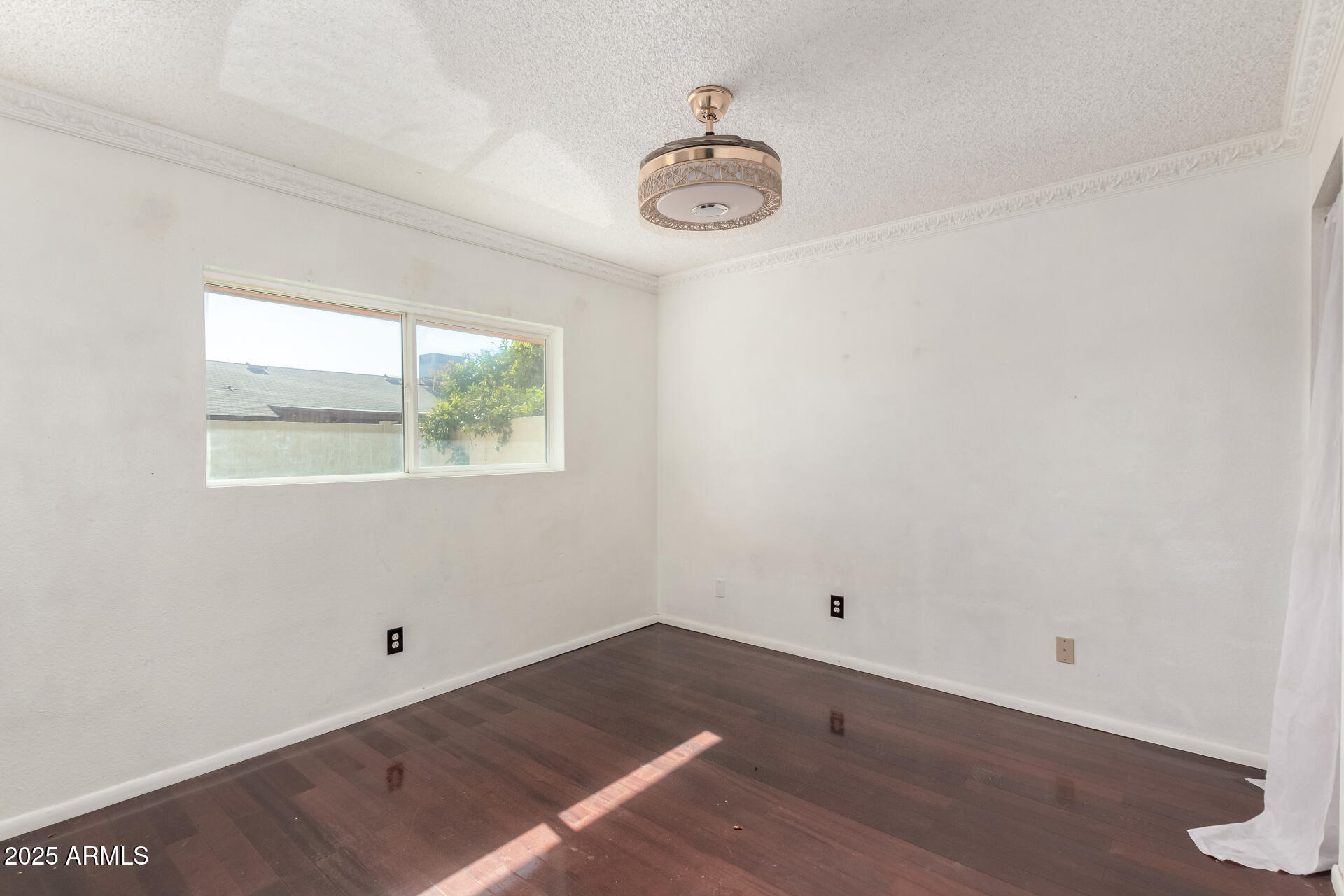 3135 West Echo Lane Phoenix, AZ 85051 - Photo 10 of 22 12-Echo