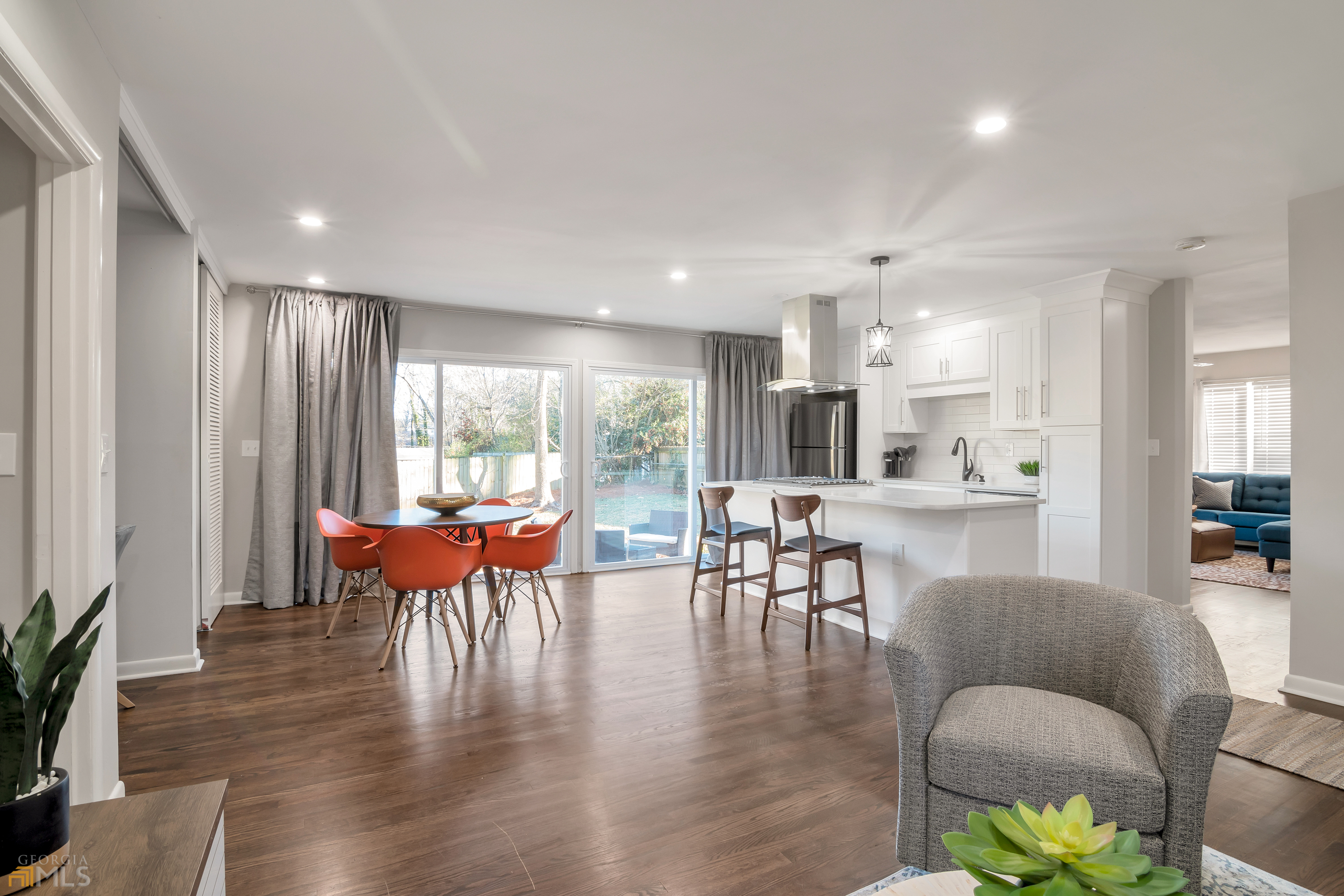 3313 Campbell Road Southeast Smyrna, GA 30080 - Photo 2 of 39