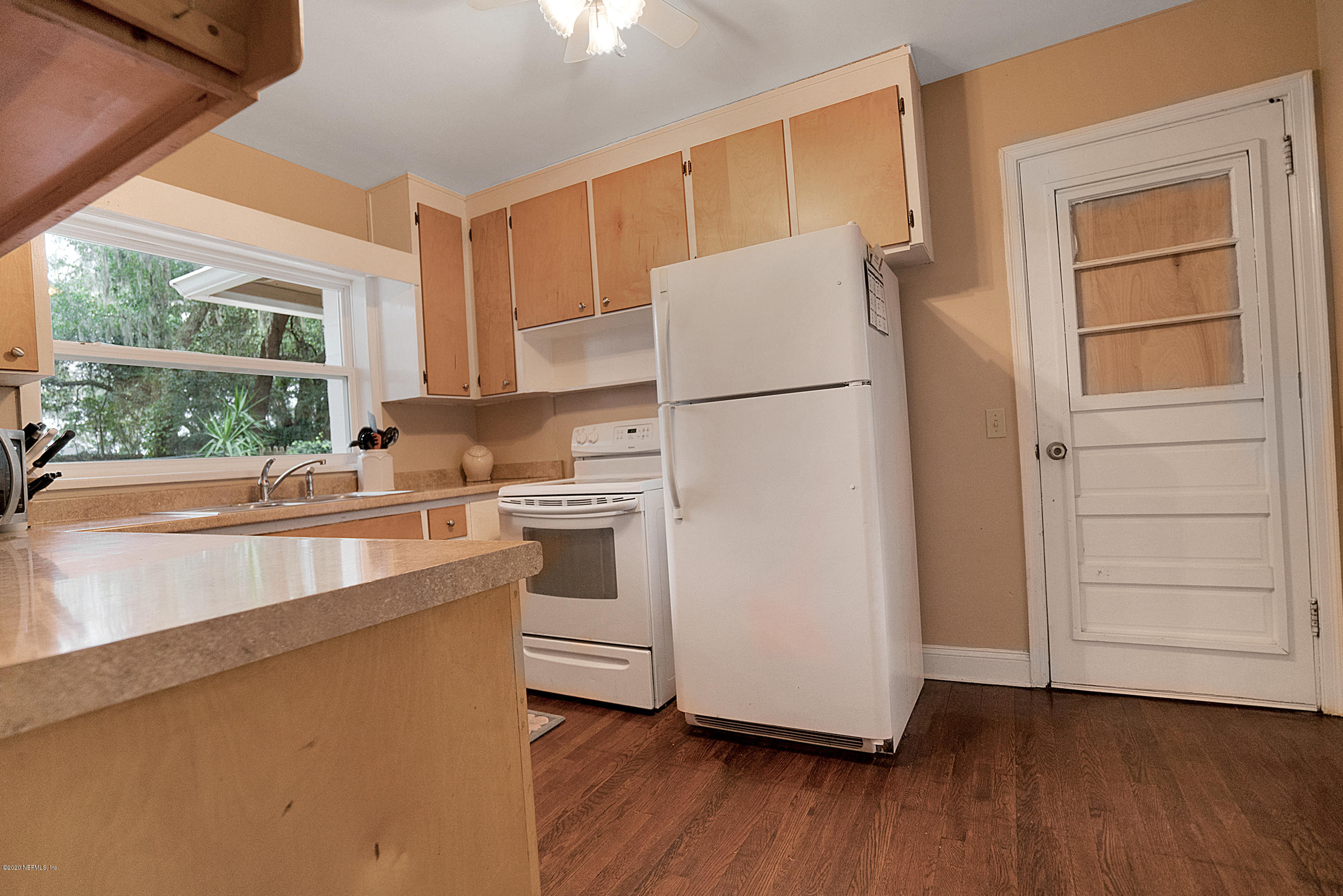 10237 Lake View Road West Jacksonville, FL 32225 - Photo 8 of 27 10237 Lakeview Rd (16)