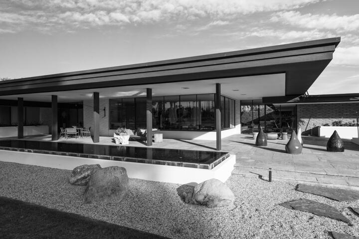 40555 Sand Dune Road Rancho Mirage, CA 92270 - Photo 6 of 10 a view of swimming pool with outdoor seating and living room