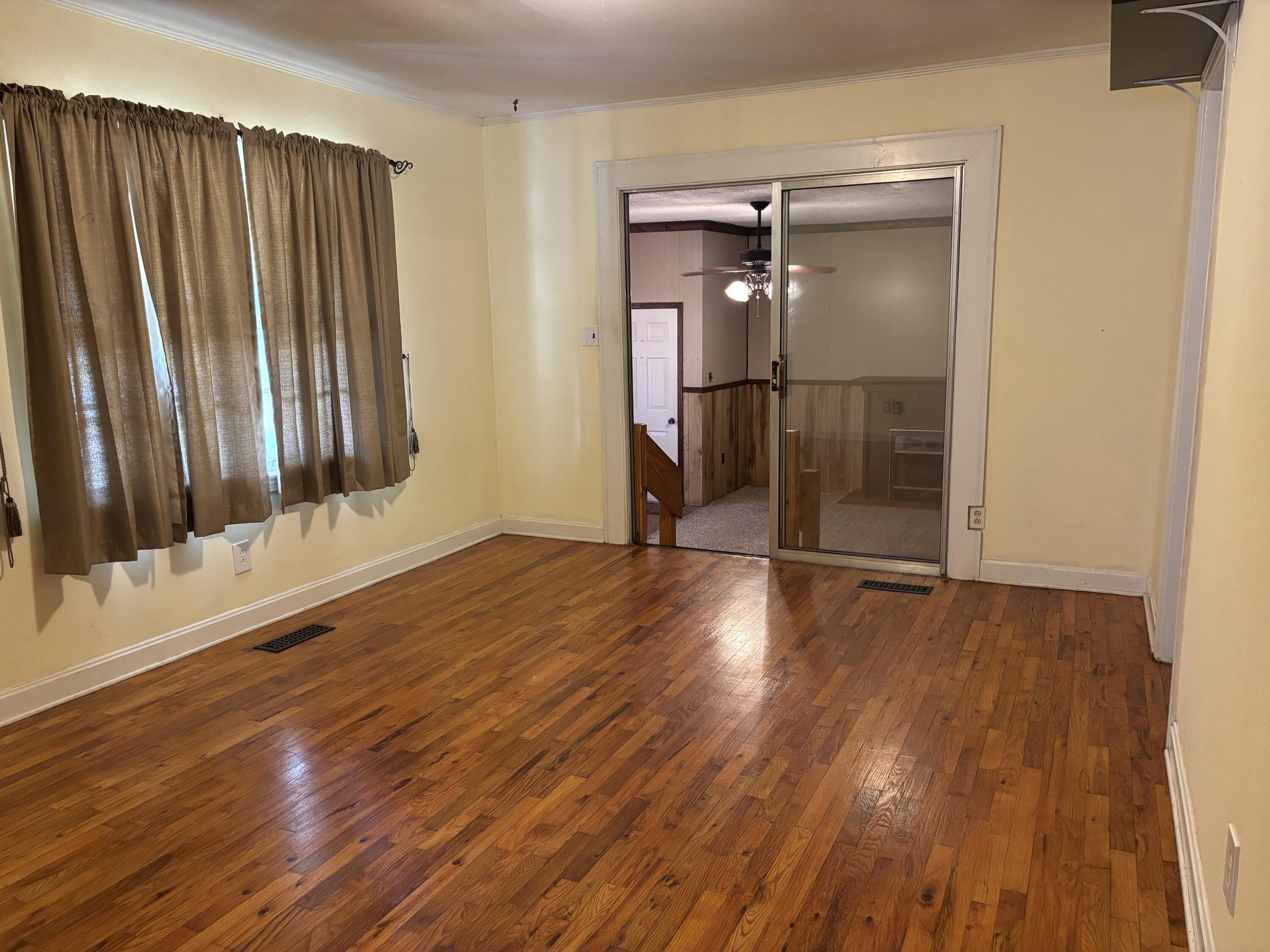 221 Cuttino Road Sumter, SC 29150 - Photo 12 of 32 IMG_7538