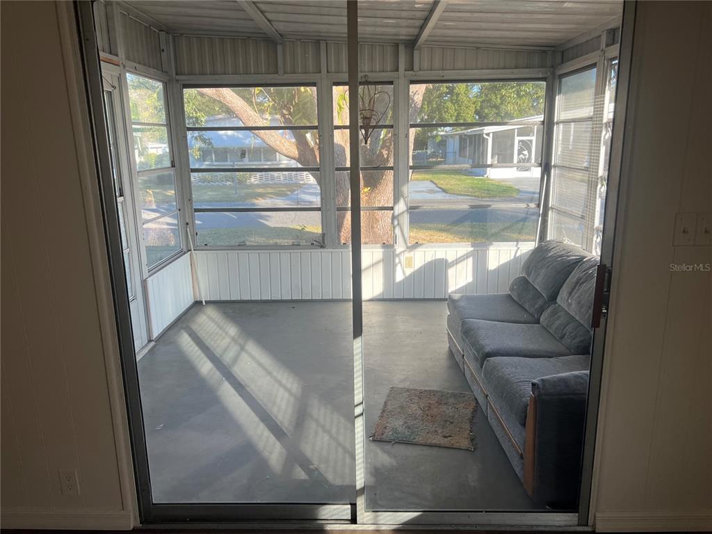 1610 Reynolds Road, Unit 87 Lakeland, FL 33801 - Photo 6 of 12 a view of entryway