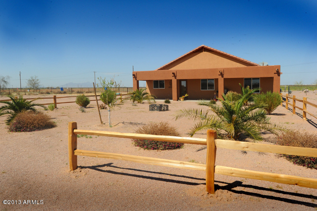 34635 West Teel Road Stanfield, AZ 85172 - Photo 24 of 32 Backyard