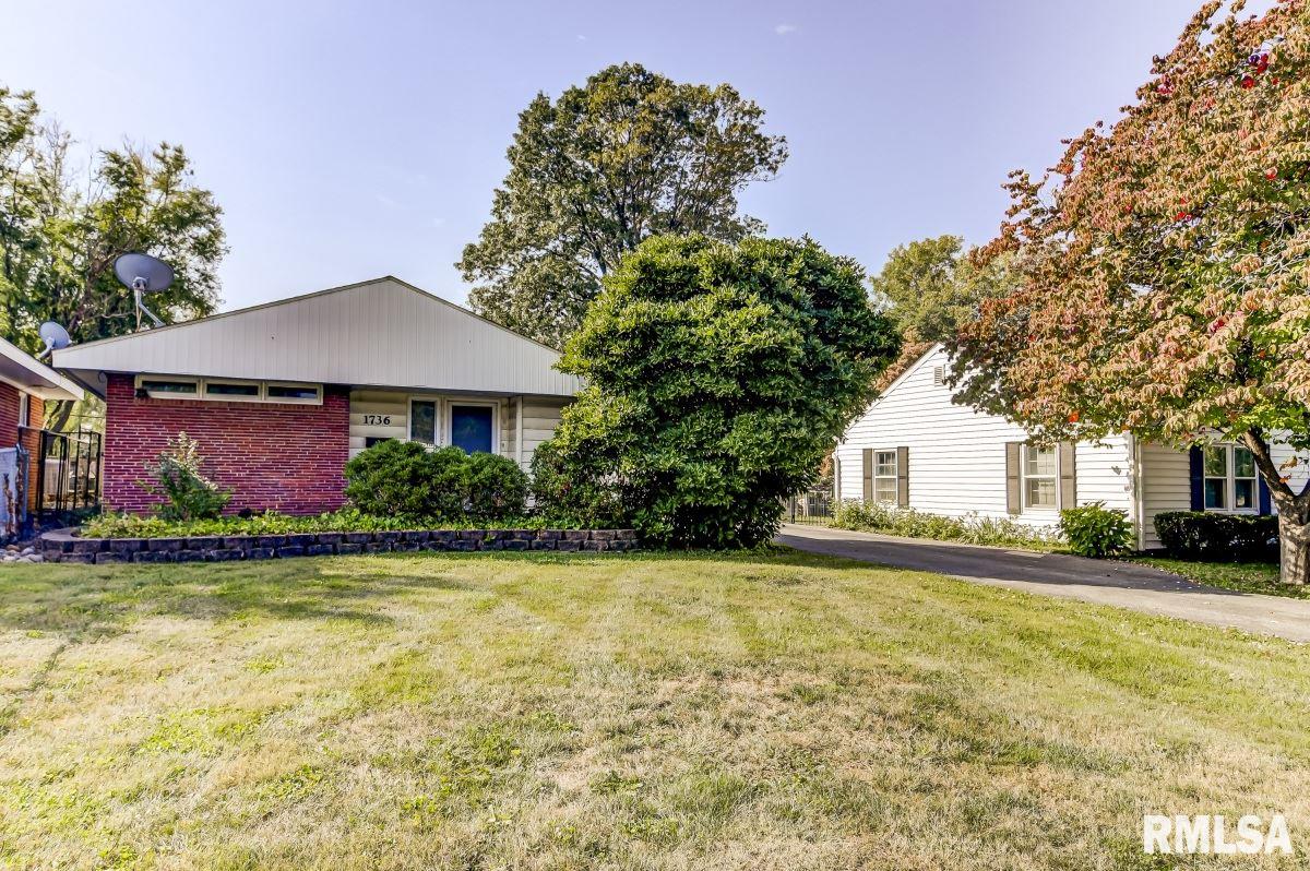 1736 Reed Avenue Springfield, IL 62704 - Photo 1 of 36 Gallery Image 1