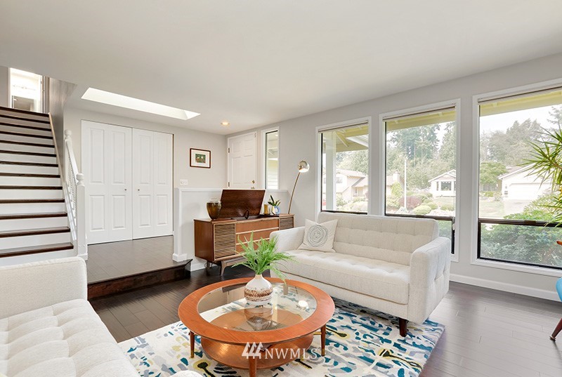 2428 184th Place Southeast Bothell, WA 98012 - Photo 5 of 24 Gallery Image 5