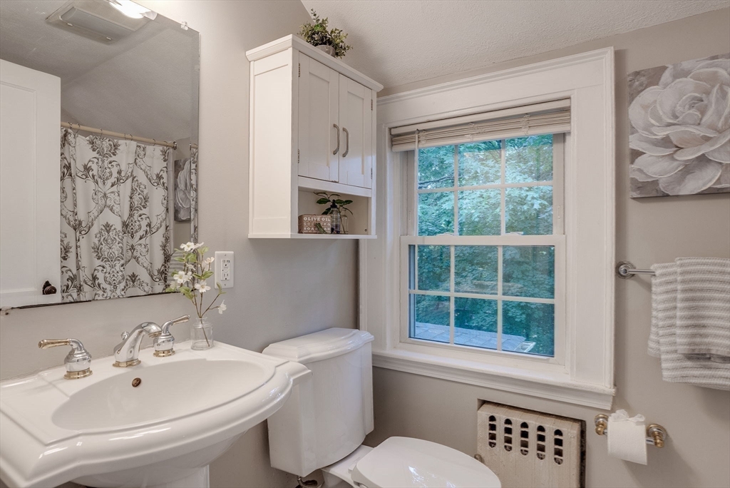 16 Fairmount Road Reading, MA 01867 - Photo 17 of 25 Gallery Image 17