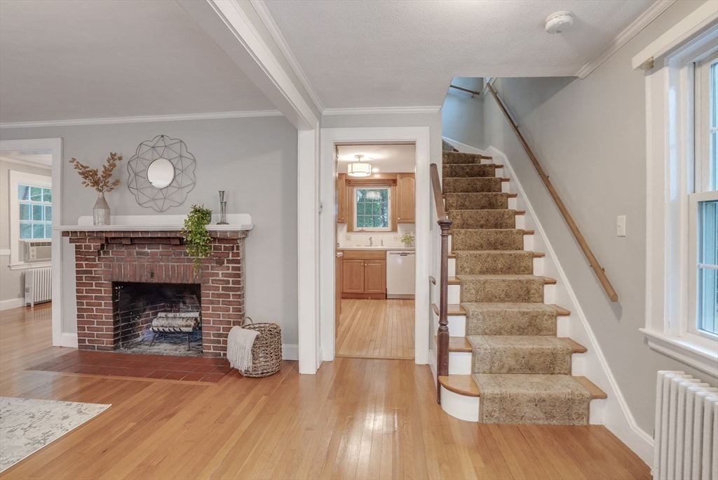 16 Fairmount Road Reading, MA 01867 - Photo 3 of 25 Gallery Image 3