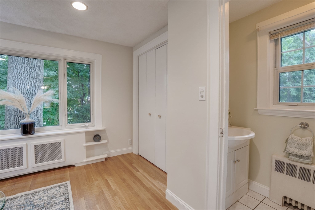 16 Fairmount Road Reading, MA 01867 - Photo 10 of 25 Gallery Image 10