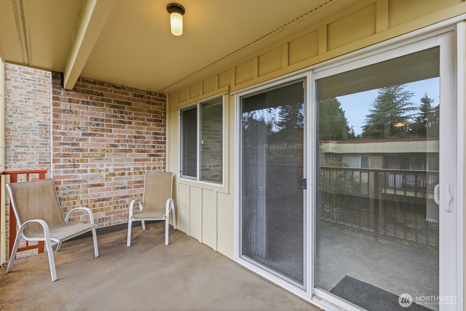 335 Heather Road, Unit 202 Everett, WA 98203 - Photo 28 of 31