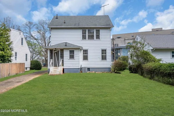 $450,000 | 96 Court Street, Freehold, NJ 07728
