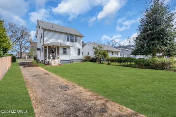 $450,000 | 96 Court Street, Freehold, NJ 07728