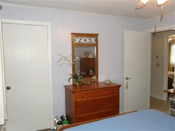 4 South Point Road Webster, MA 01570 - Photo 20 of 30 Gallery Image 20