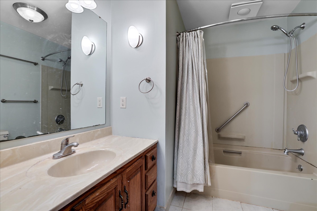 1205 Grant Place Urbana, IL 61801 - Photo 13 of 24