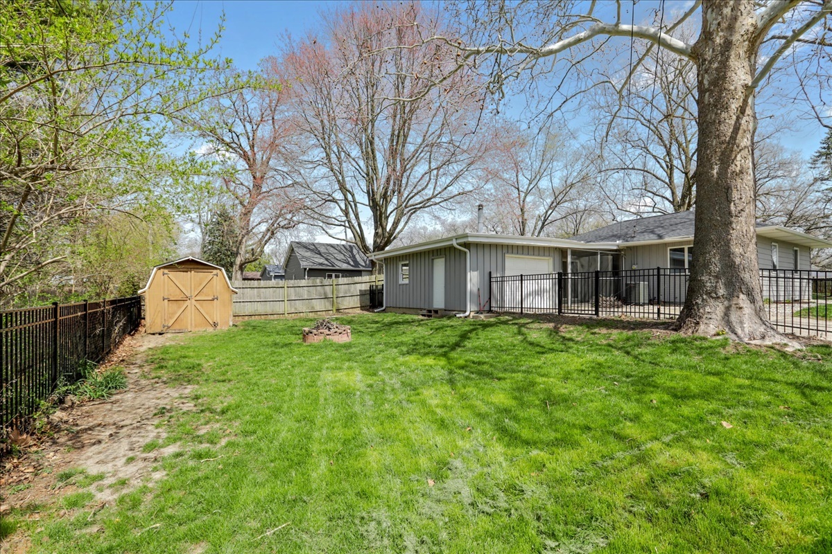 1205 Grant Place Urbana, IL 61801 - Photo 24 of 24