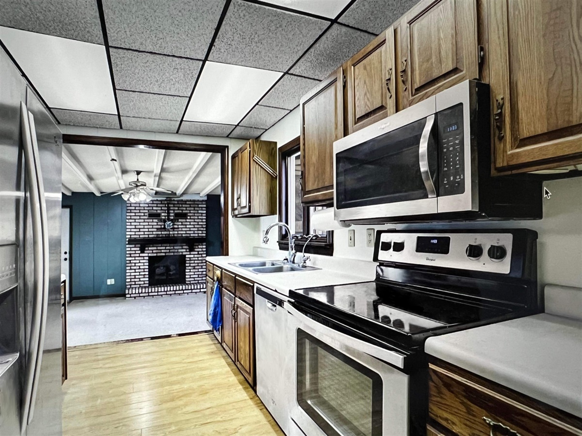 1205 Grant Place Urbana, IL 61801 - Photo 6 of 24