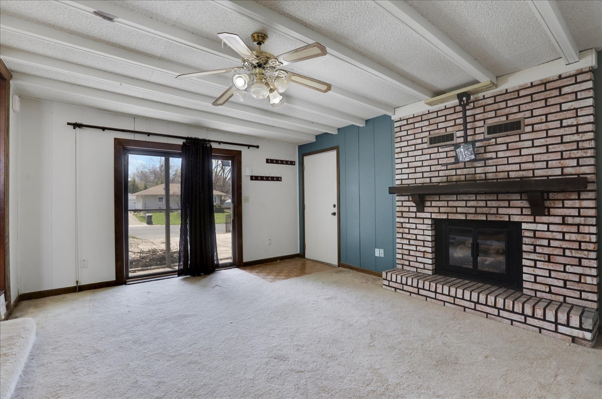 1205 Grant Place Urbana, IL 61801 - Photo 8 of 24