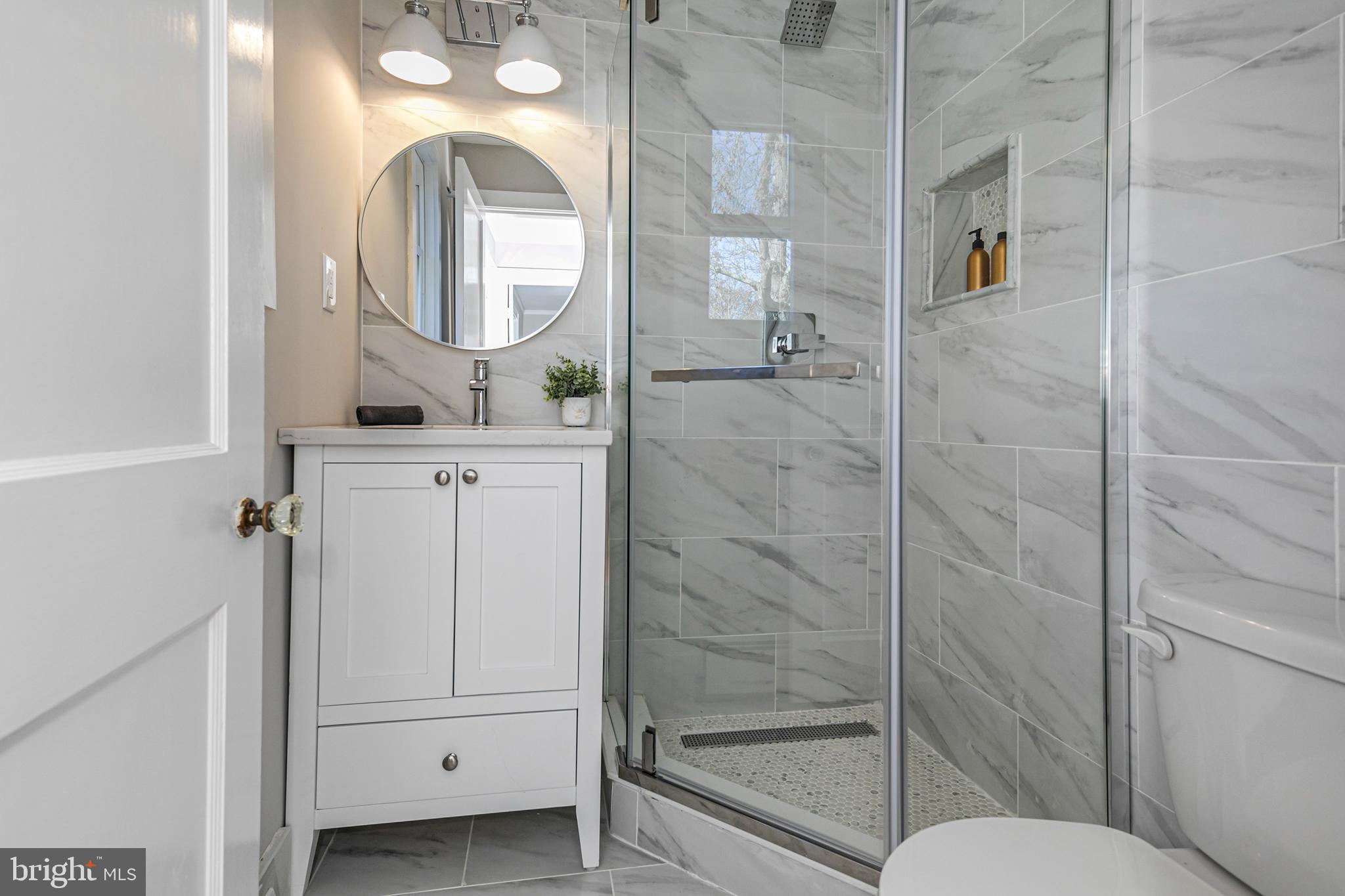7 Eglantine Avenue Pennington, NJ 08534 - Photo 22 of 43 Hall Bath