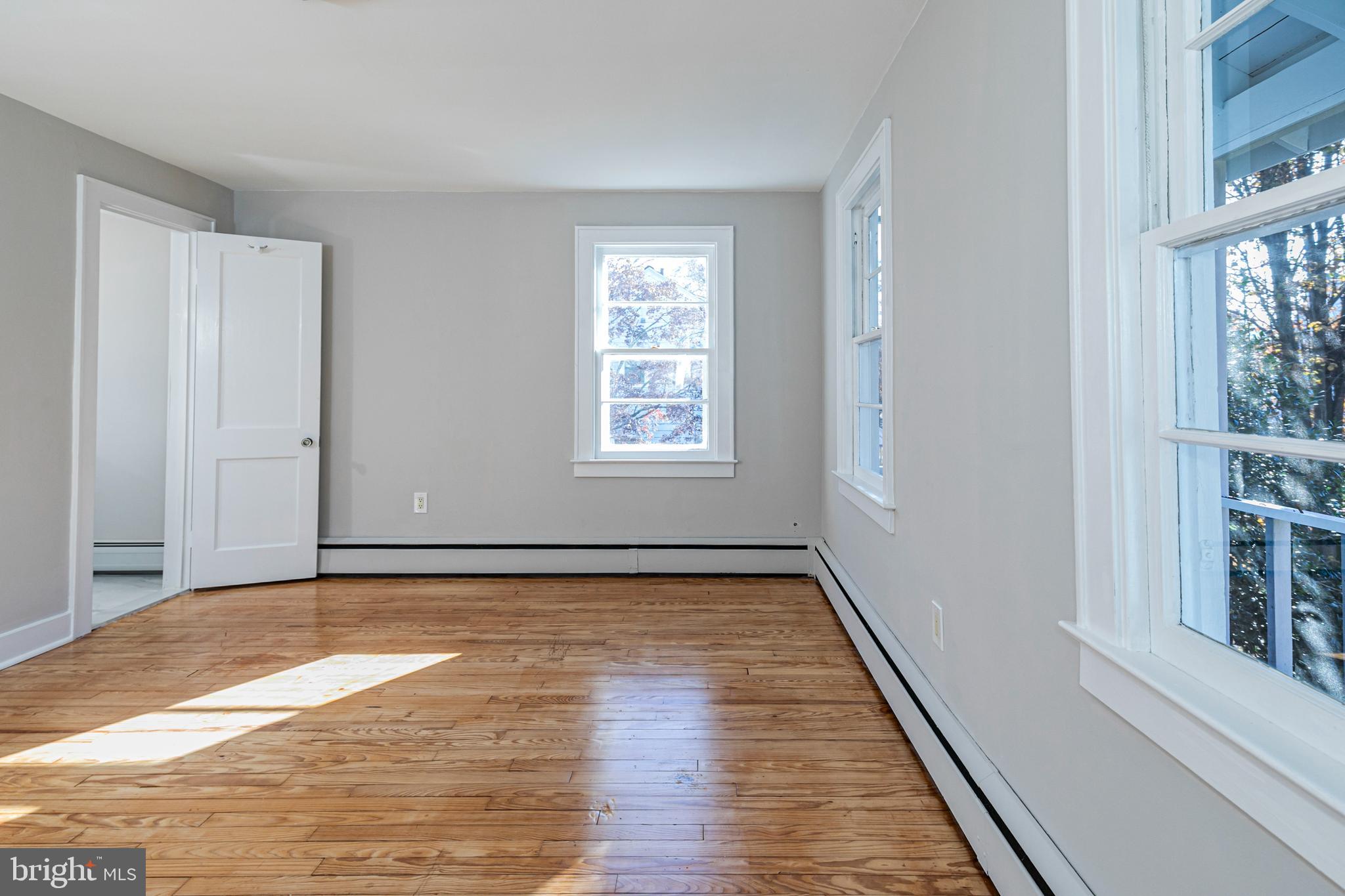 7 Eglantine Avenue Pennington, NJ 08534 - Photo 25 of 43 Primary Bedroom