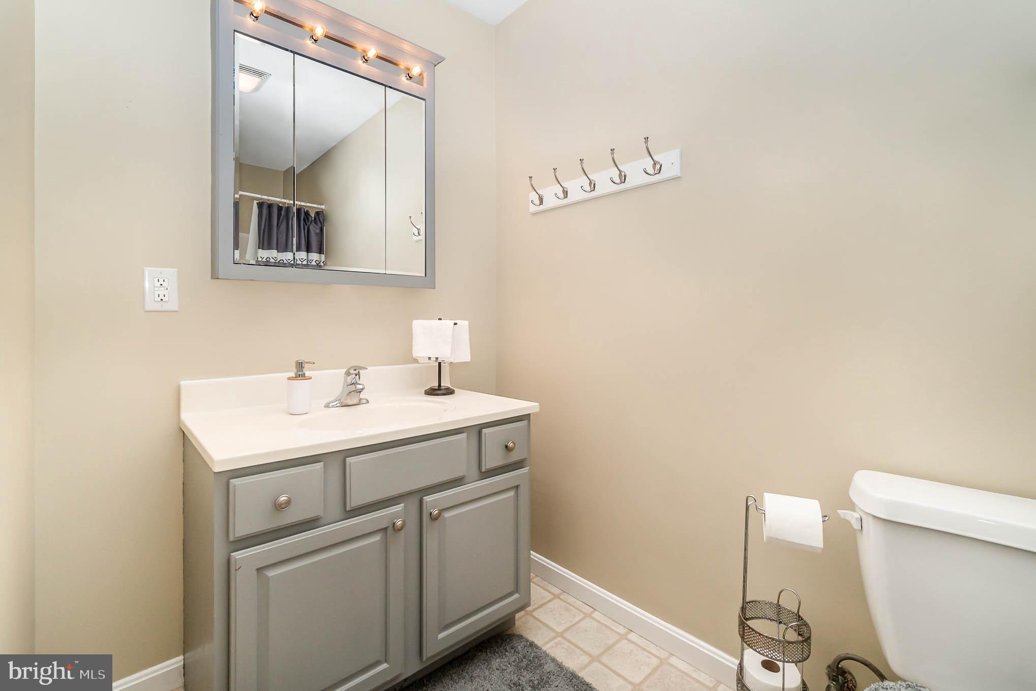 7703 Gnatstown Road Hanover, PA 17331 - Photo 20 of 41