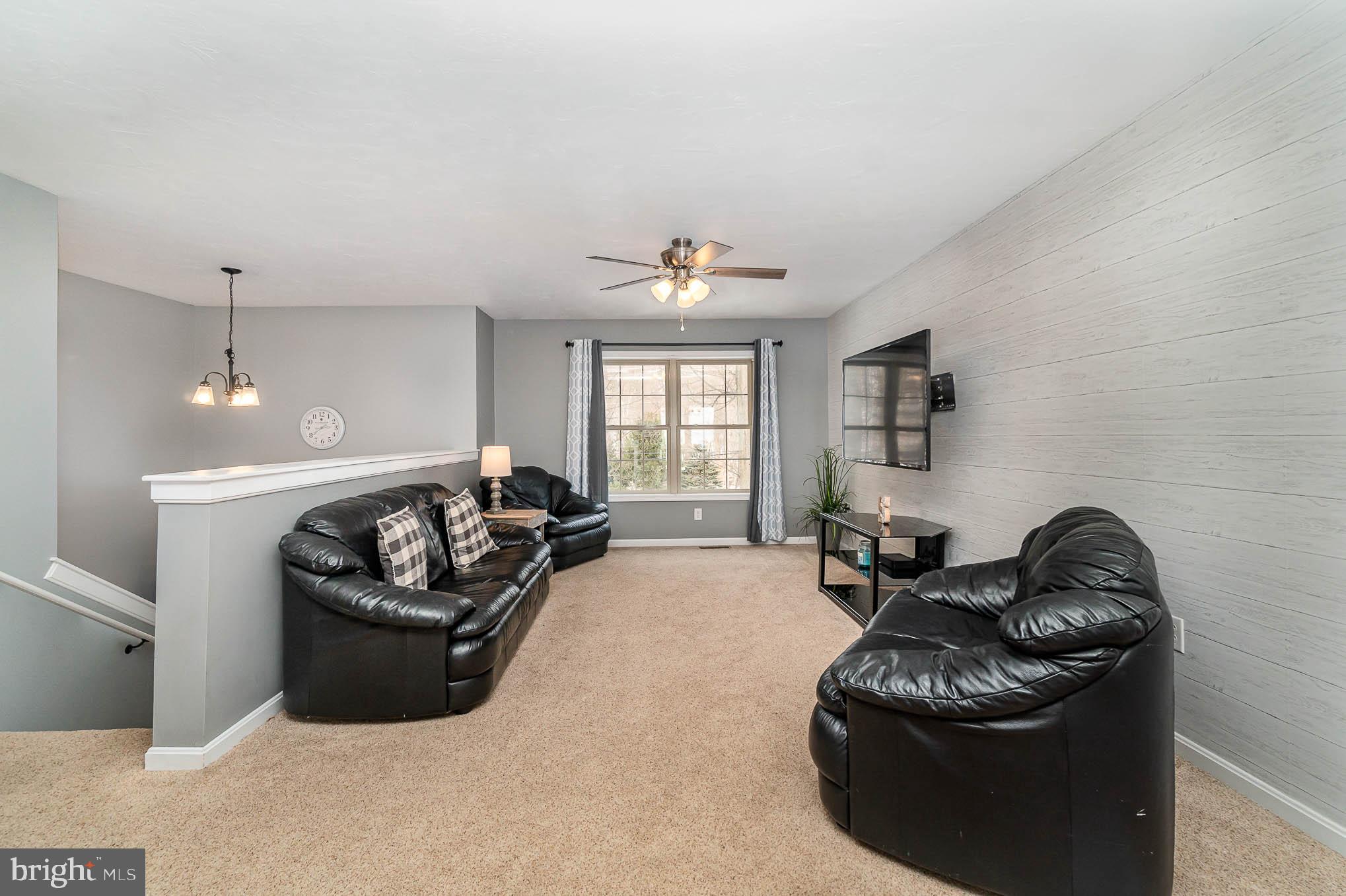 7703 Gnatstown Road Hanover, PA 17331 - Photo 3 of 41