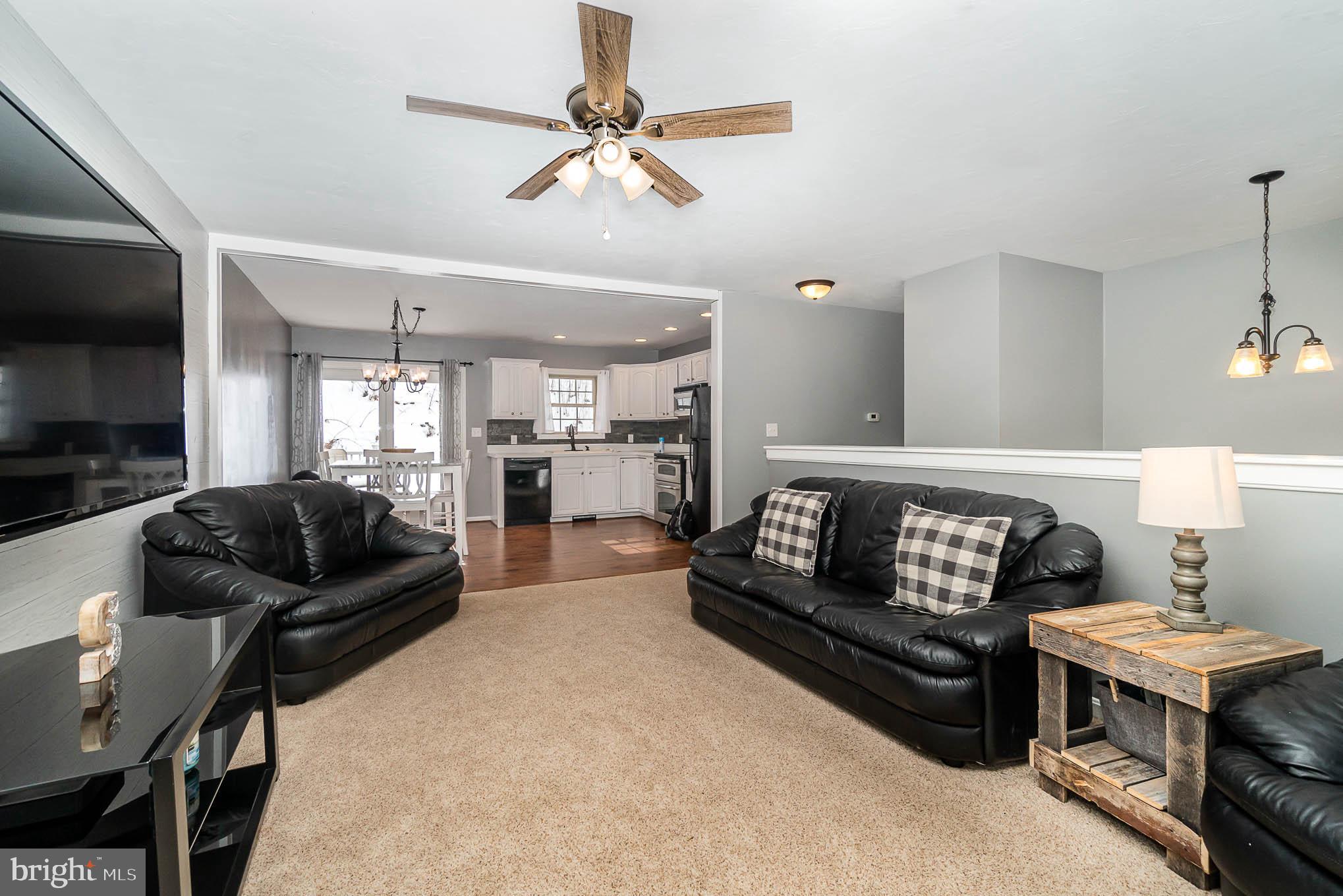 7703 Gnatstown Road Hanover, PA 17331 - Photo 5 of 41