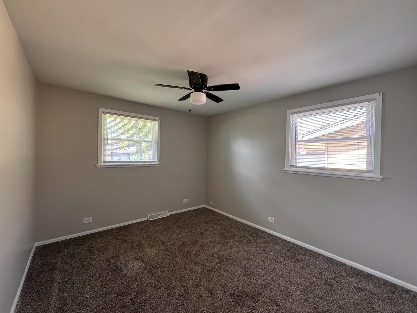 3312 Maple Lane Hazel Crest, IL 60429 - Photo 11 of 27 a view of room with ceiling fan