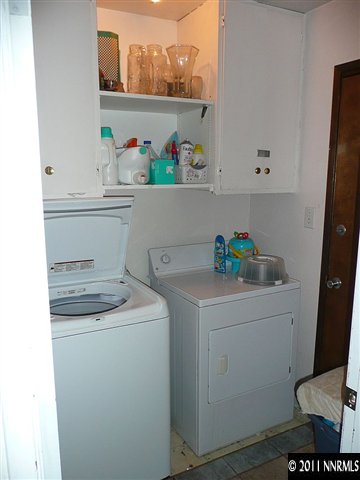 1810 Stardust Street Reno, NV 89503 - Photo 3 of 13 a utility room with dryer and washer
