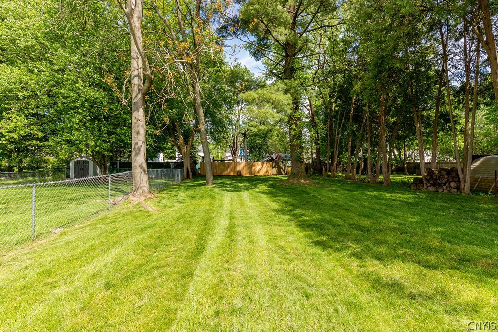 219 South Terry Road Syracuse, NY 13219 - Photo 39 of 40