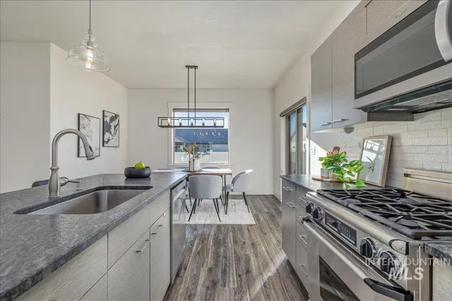 $485,000 | 2415 West Sheridan Avenue, Nampa, ID 83686