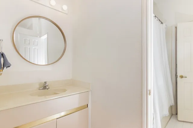 $1,750 | 8888 Benning Drive, Unit 271, Houston, TX 77031