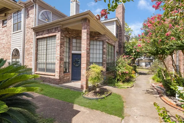 $1,750 | 8888 Benning Drive, Unit 271, Houston, TX 77031