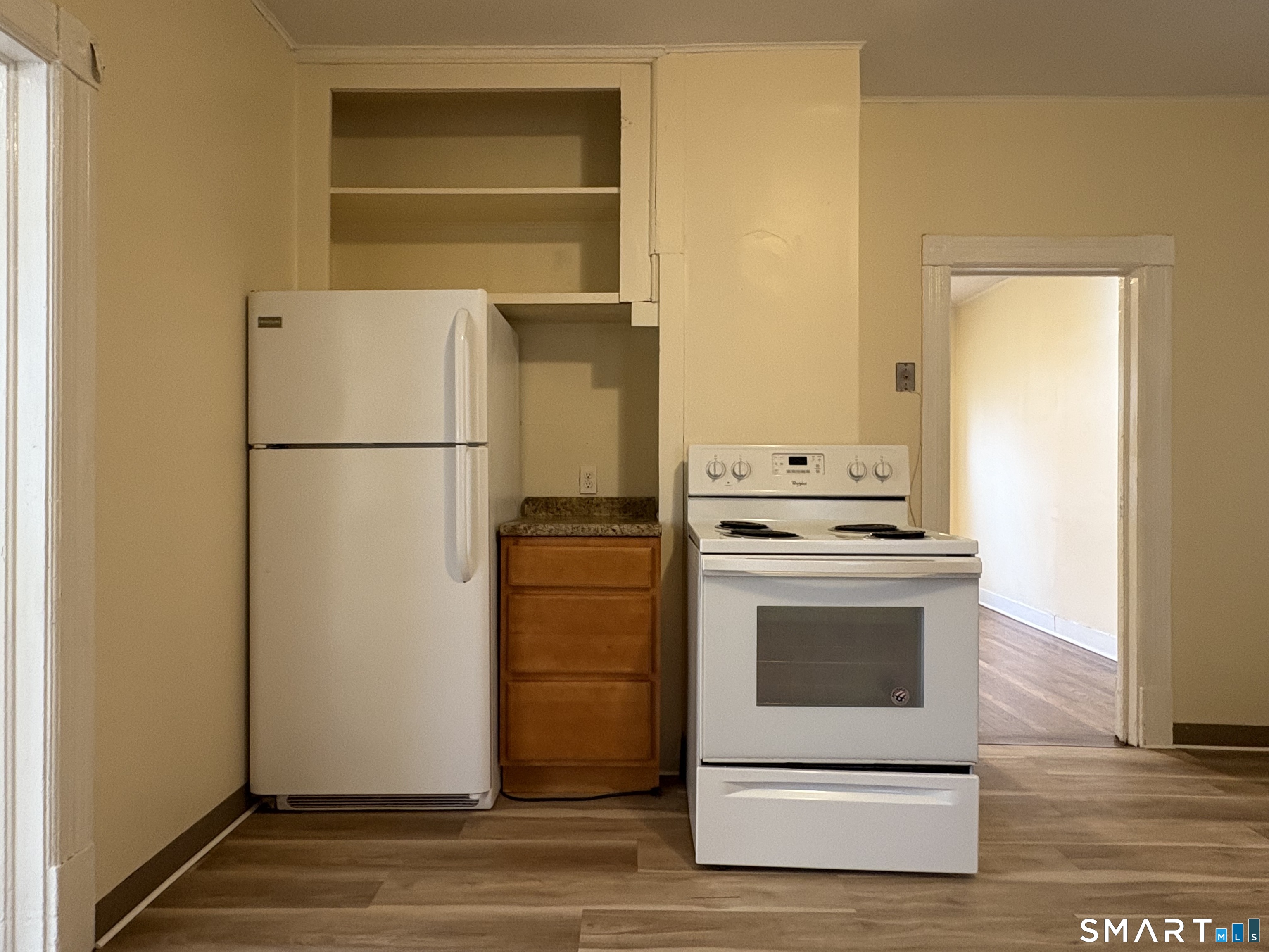 36 Walnut Street, Unit 2 Middletown, CT 06457 - Photo 4 of 15