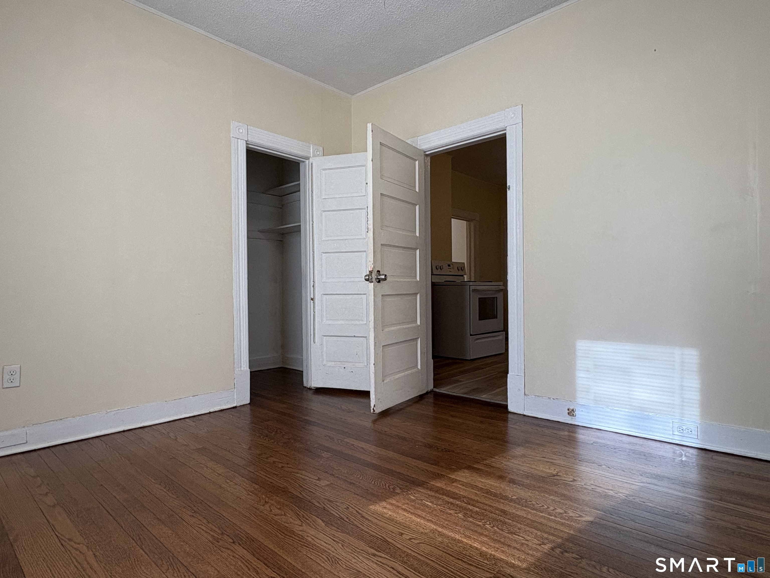 36 Walnut Street, Unit 2 Middletown, CT 06457 - Photo 5 of 15