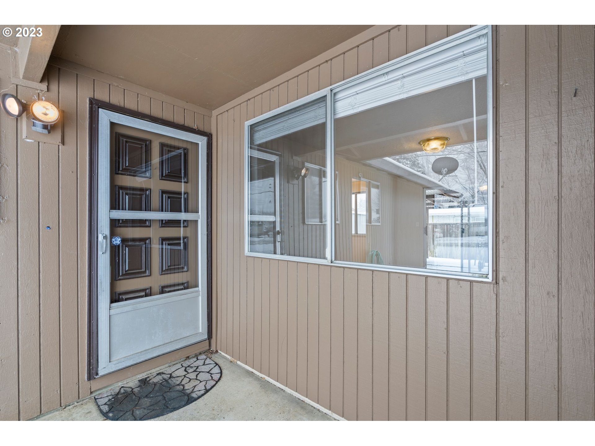 2207 Northeast 23rd Street Gresham, OR 97030 - Photo 2 of 26 Gallery Image 2