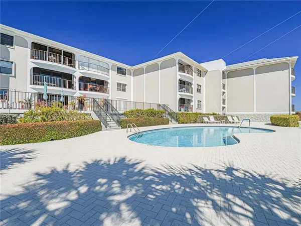 $425,000 | 5300 Florida A1A, Unit 403, Vero Beach, FL 32963