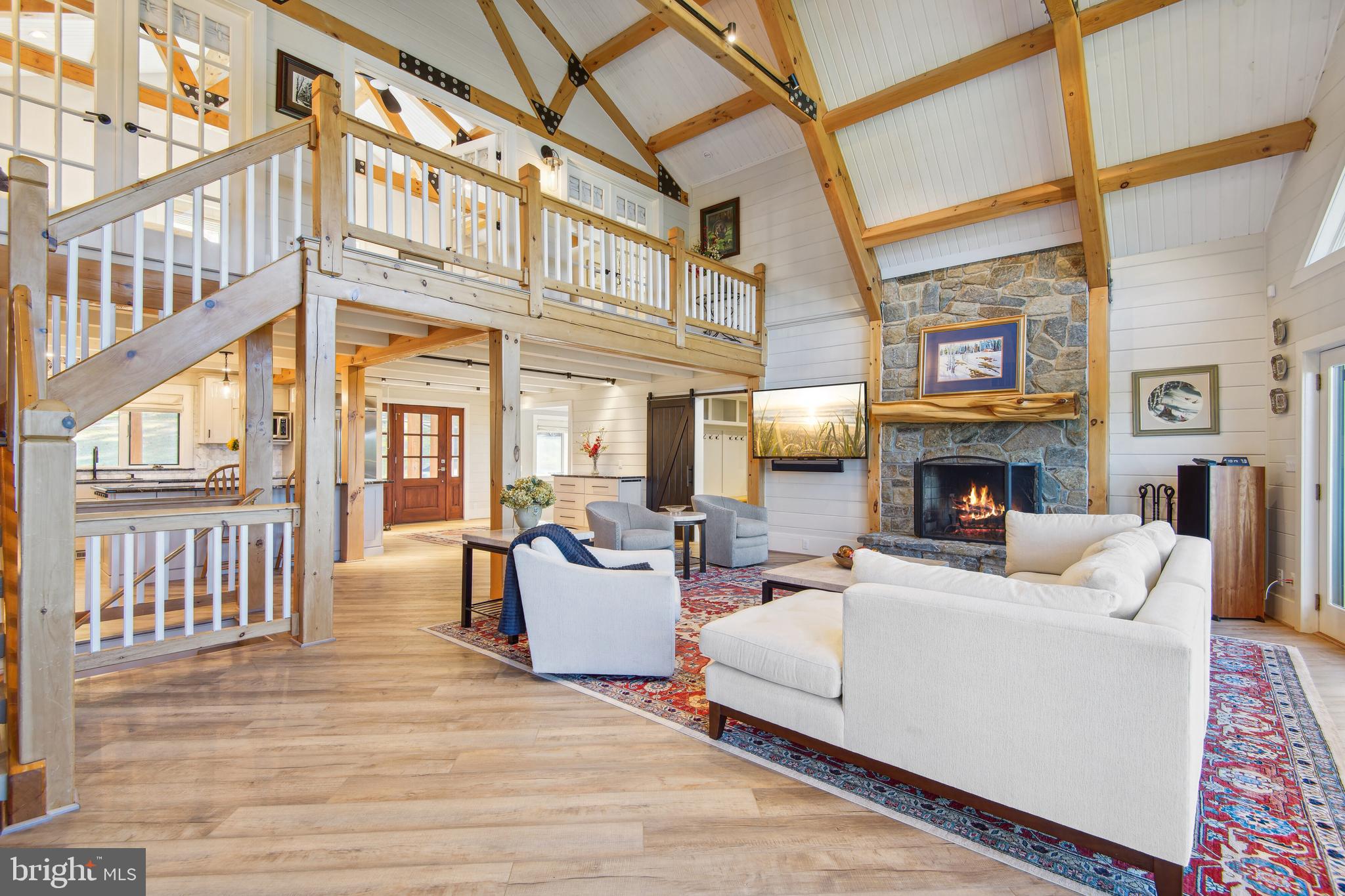 6760 Wilson Road Marshall, VA 20115 - Photo 17 of 75 Timber framing!