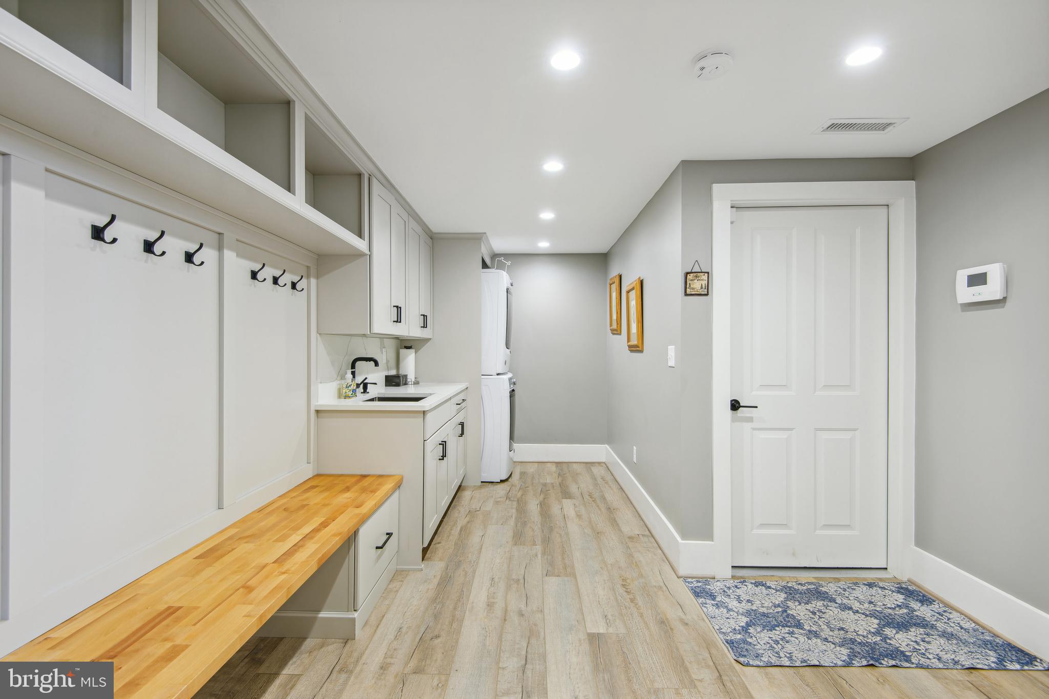 6760 Wilson Road Marshall, VA 20115 - Photo 18 of 75 Mud room off garage