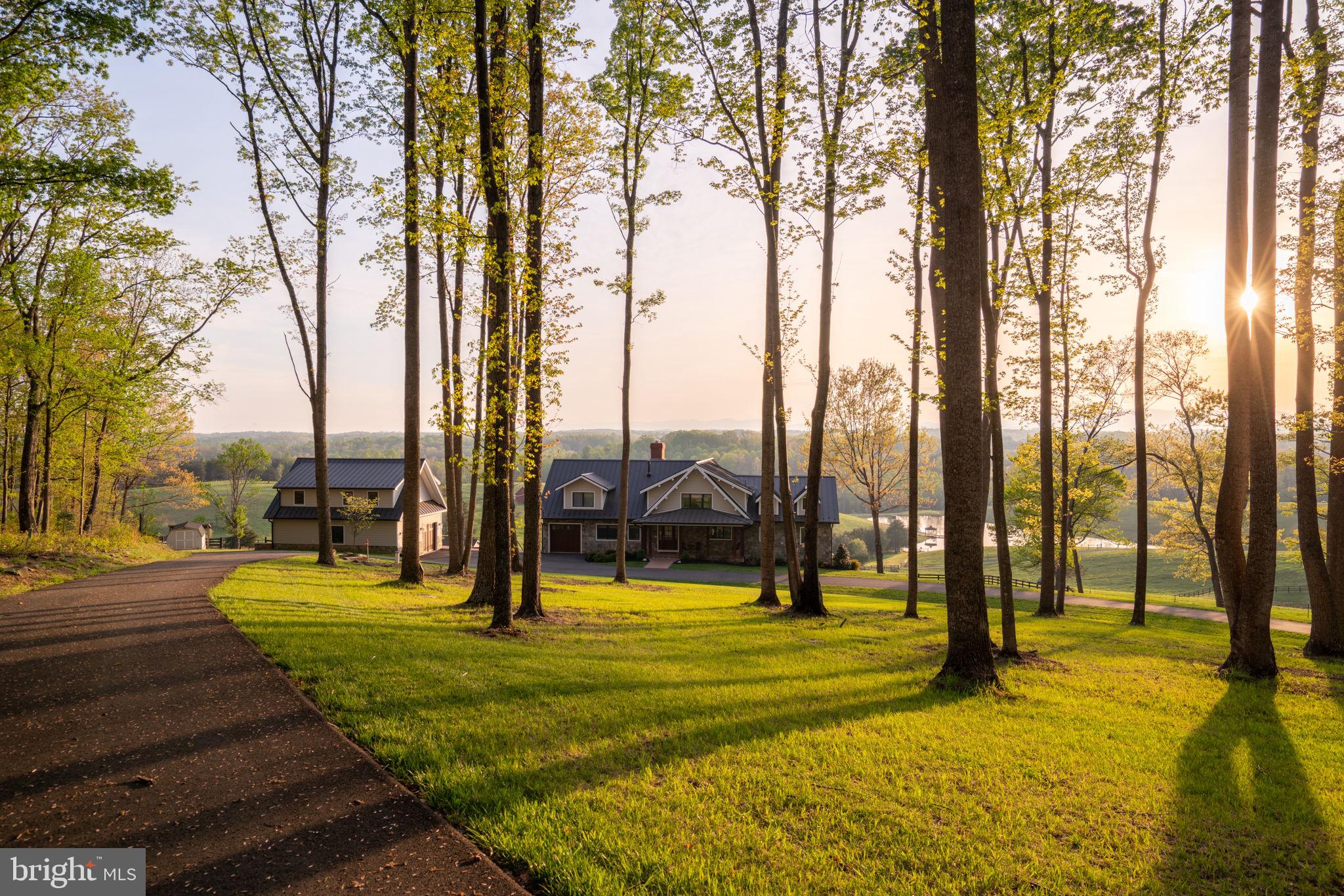 6760 Wilson Road Marshall, VA 20115 - Photo 2 of 75 Coming down you private drive