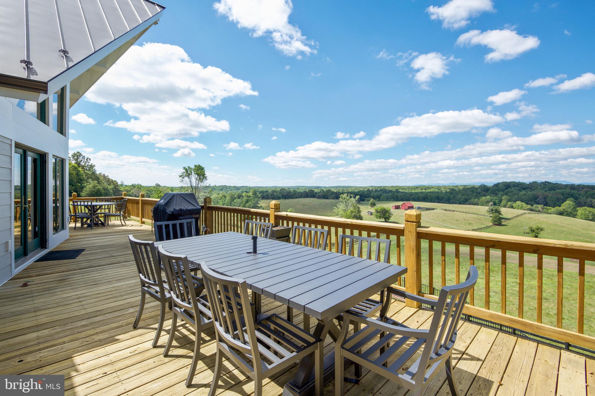6760 Wilson Road Marshall, VA 20115 - Photo 39 of 75 Al Fresco Dining