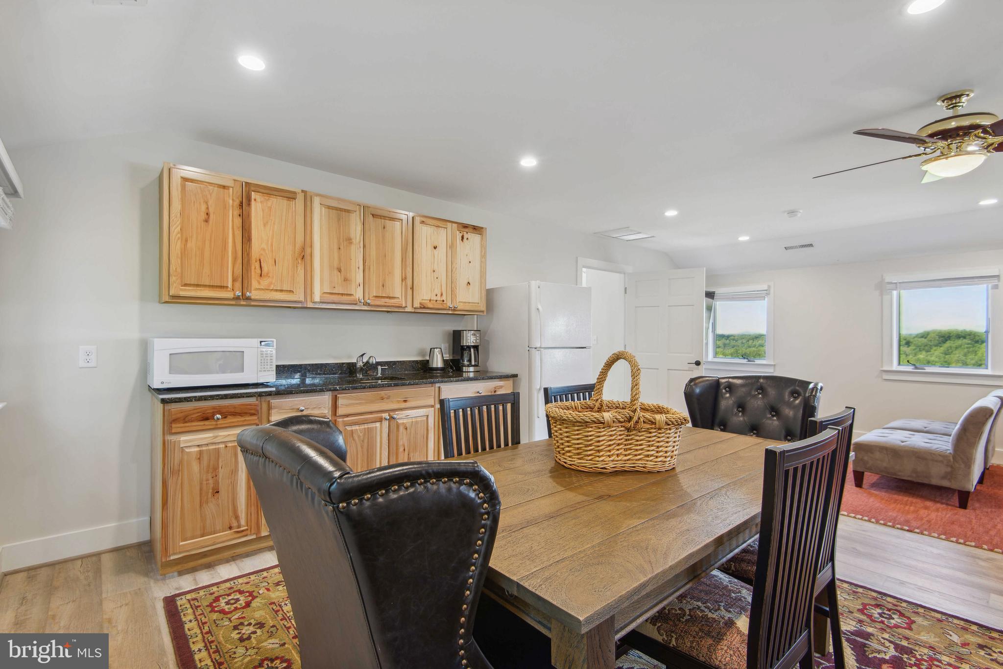 6760 Wilson Road Marshall, VA 20115 - Photo 42 of 75 Kitchenette in Apt