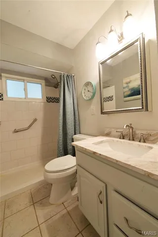 $1,895 | 220 Chamberlin Drive, Ballwin, MO 63021