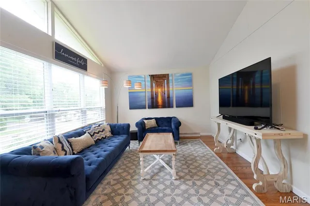 $1,895 | 220 Chamberlin Drive, Ballwin, MO 63021