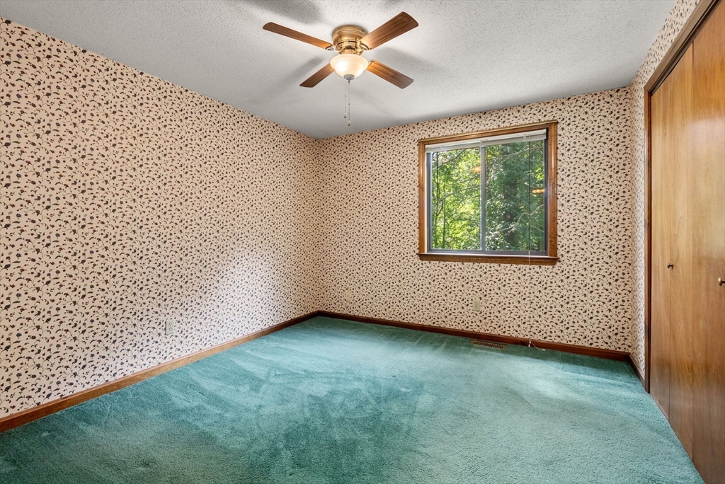 6 Jerry Road Sturbridge, MA 01566 - Photo 17 of 37 an empty room with windows