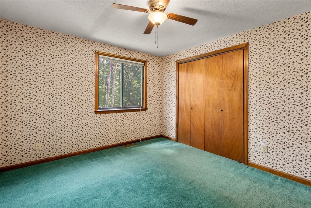 6 Jerry Road Sturbridge, MA 01566 - Photo 18 of 37