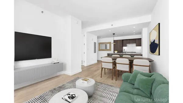 $7,825 | 111 Varick Street, Unit 12F | Hudson Square